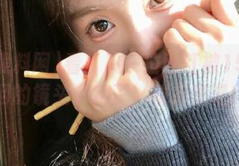 看！又一位网红被155黑料网的镜头锁定了，动起来吧！