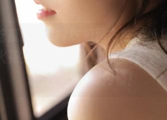 “17吃瓜网”的地址是不是藏着火花？我的心都开始躁动起来了，真想立刻get到内幕！
