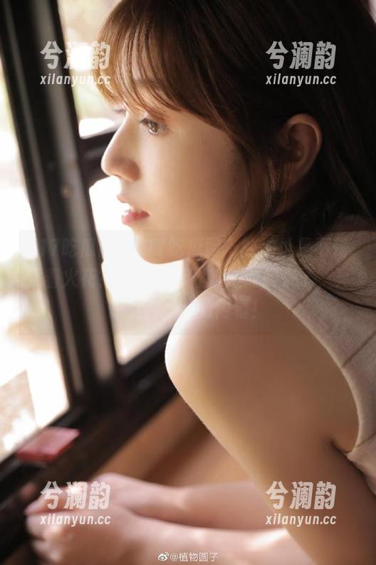 17吃瓜网 “17吃瓜网”的地址是不是藏着火花?我的心都开始躁动起来了,真想立刻get到内幕!