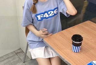 是“51cgw”的特权链接还是别的啥，喧嚣又无聊的纽带？