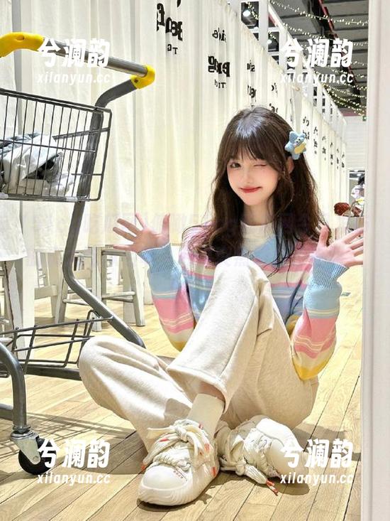 51cg吃瓜网 俯瞰51cg吃瓜网今日发布的庞大吃瓜名单,心里突然明白了啥叫‘卷’!