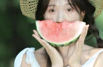 看完51fun上的话题以后，再也不敢随便发表意见了，哈哈…别问我是怎么得出的！