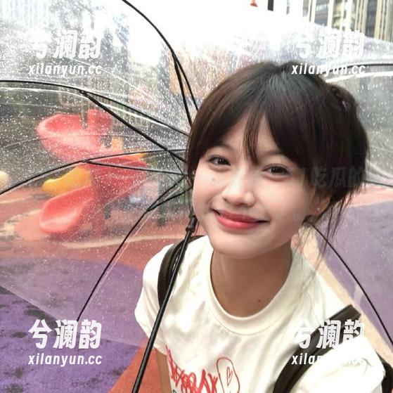 一边吃瓜一边观看，51吃瓜的爆料更新快得我跟不上了。