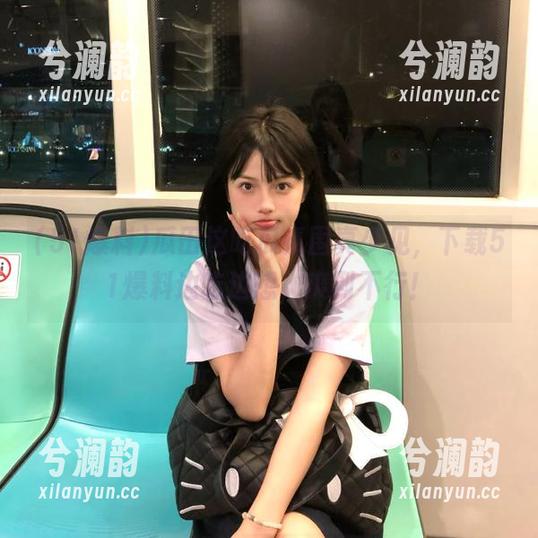 51爆料 瓜田这吃瓜氛围真少见,下载51爆料边吃边想,爽到不行!