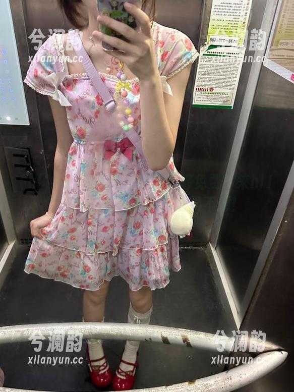 hl155 想抱怨你的瓜不够免费?来hl155.ccm看黑料,保准扔不掉!