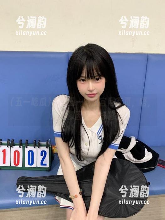 看了五一吃瓜官网首页，唔，心情都因此变好啦