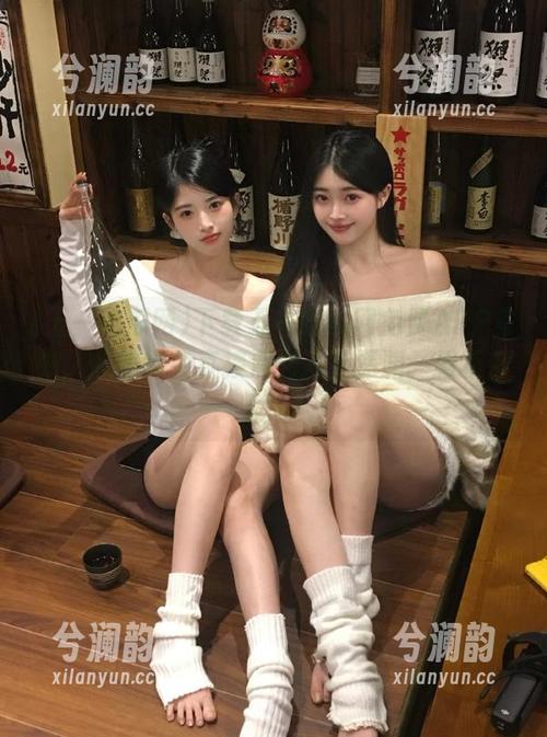 下载五一吃瓜网免费APP官方，我的指尖直接滑到八卦深渊，看不停啊！