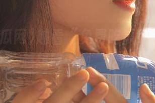越看“免费吃瓜网”的视频，越想吃…呃，吃瓜！