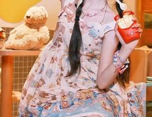 每条动态直达，吃瓜911народ，拯救你无聊的一天！
