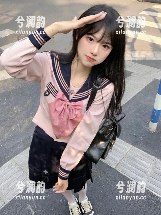 吃瓜黑料 在iOS上偷看“吃瓜黑料”的诱惑,真是肆无忌惮的在线时光……
