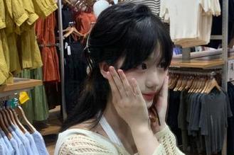 登录黑哥扒料，这里的瓜可是个大海，每次都让我忘记时间。