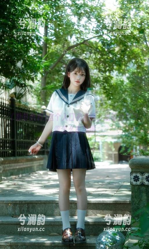 黑哥扒料 这个入口有点怪,黑哥扒料教你怎么看热搜