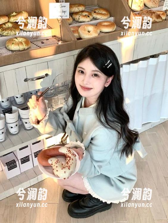 黑料在线 黑料在线app:可能有人在翻牌子,但我还在看黑料。
