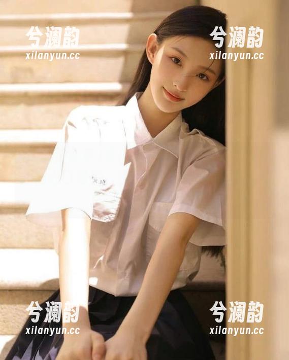 深夜追黑料正能量index视频，心口难平，我得想想明天怎么面对生活。