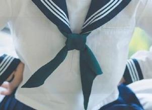 “黑料正能量不打烊”网站真迷人，在线等新鲜出炉的尴尬…真想赞一个