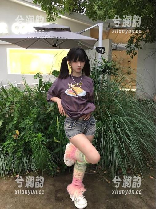 黑料社直达：就算深夜也不打烊，躲在被子里翻瓜真幸福！